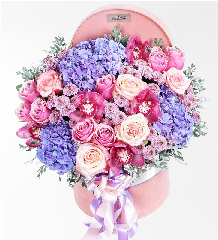 Pinky Grande In Box - Pembe Kadife Kutuda Ortanca, Güller ve Cymbidium Orkideler